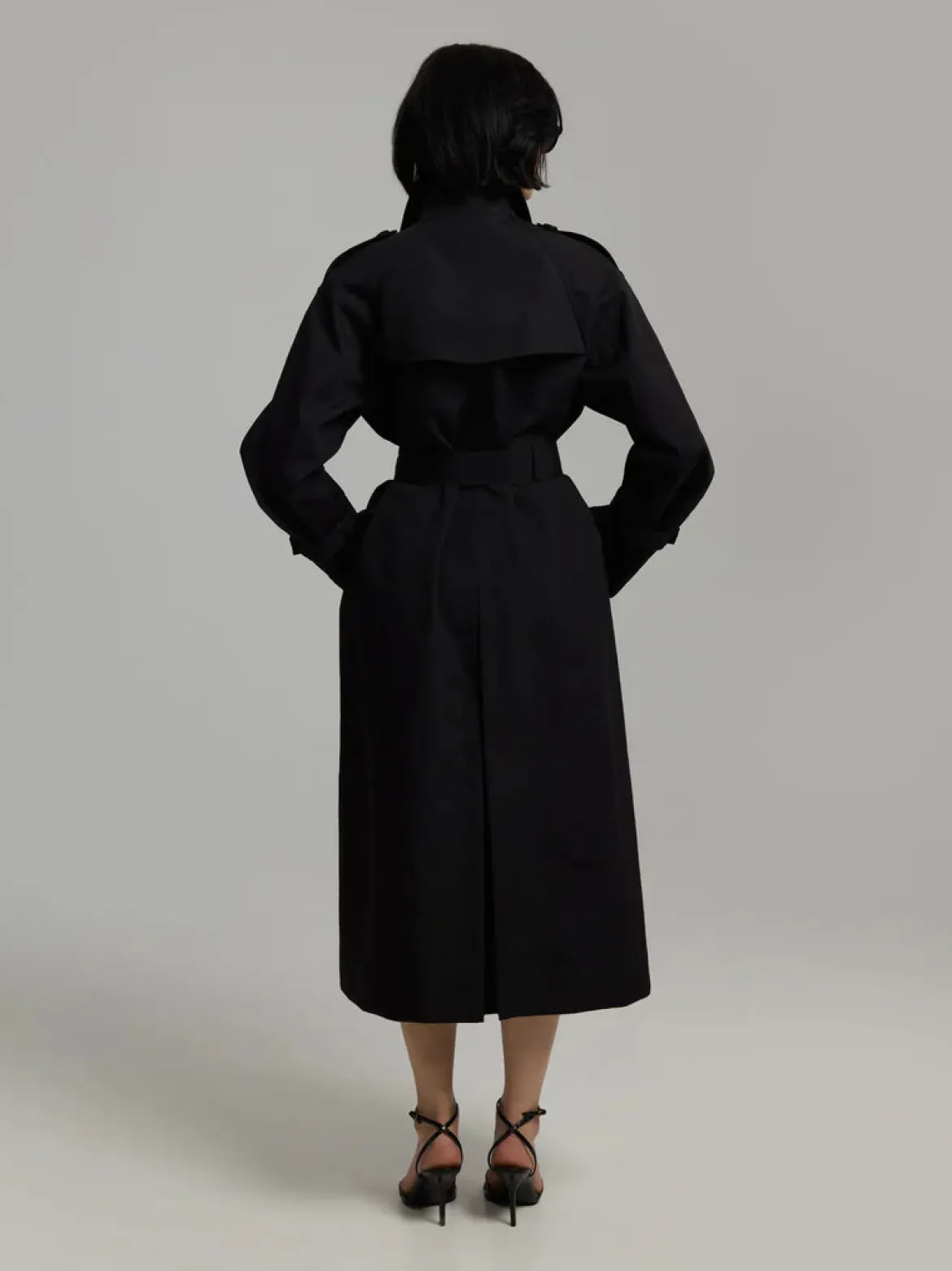 Andiata naisten trenssitakki Suela 2 Coat, musta