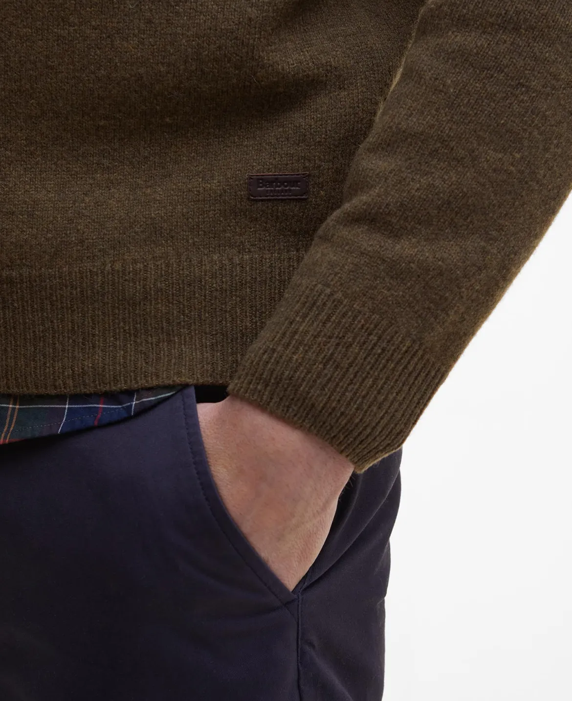 Barbour miesten neulepusero Essential Patch Crew, kaakaonruskea