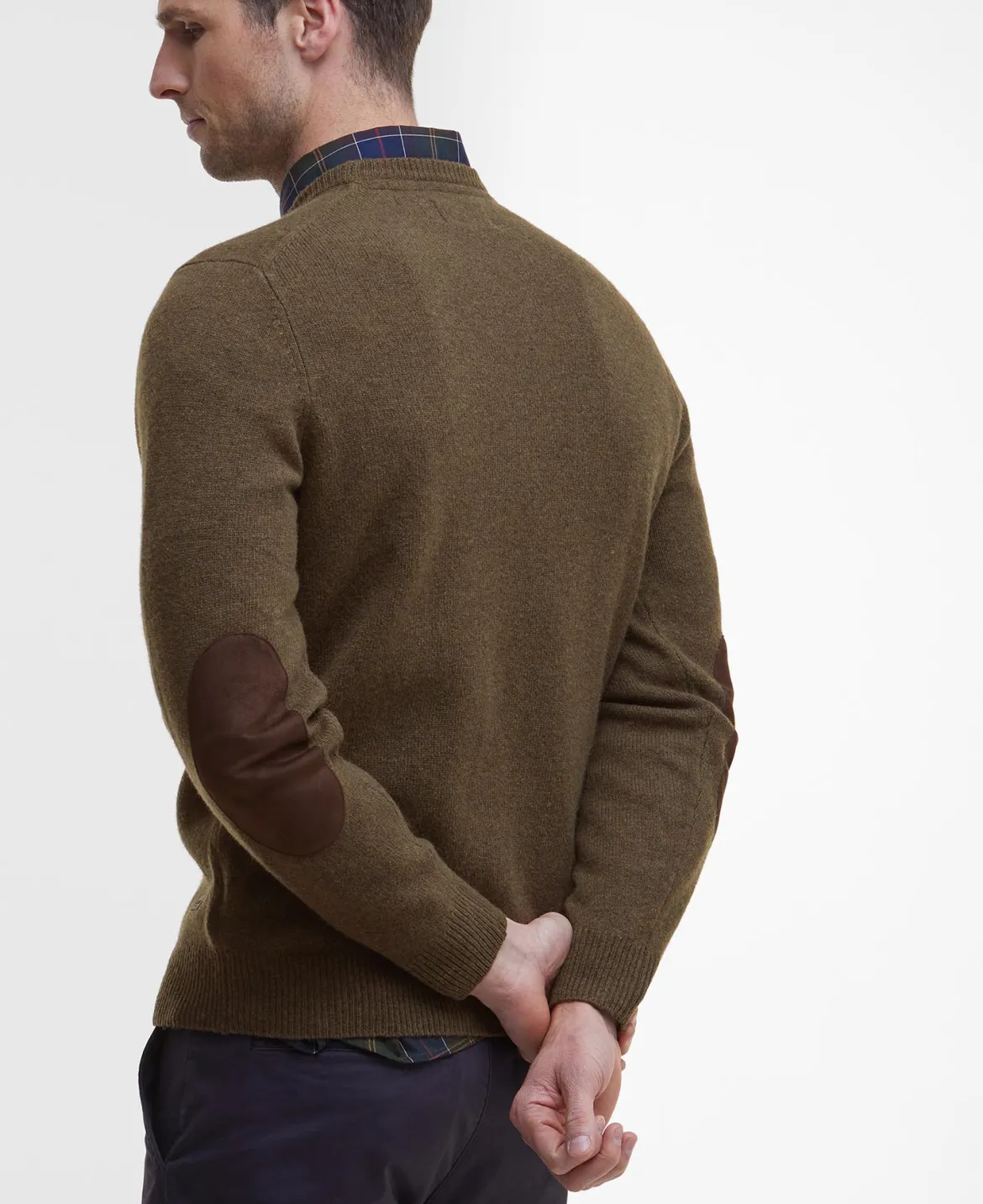 Barbour miesten neulepusero Essential Patch Crew, kaakaonruskea