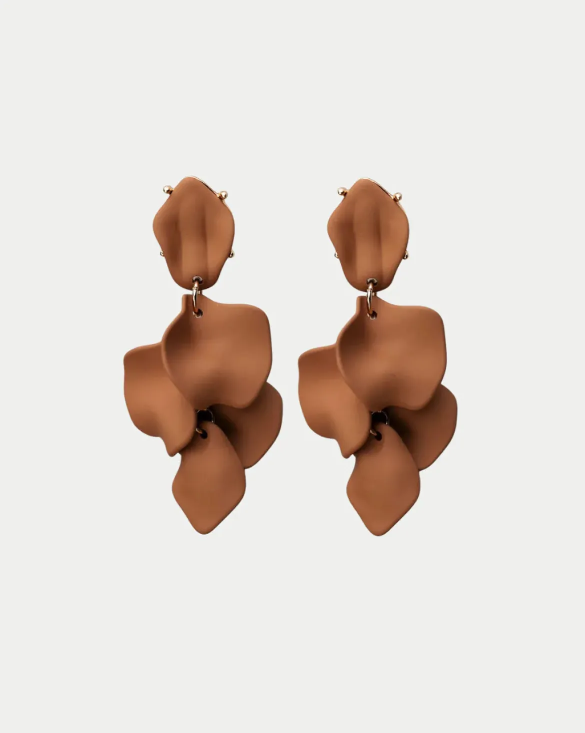Bow 19 korvakorut Leaf Earring, kameli