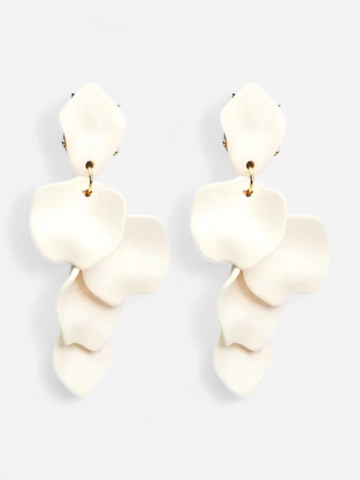Bow 19 korvakorut Leaf Earring, luonnonvalkoinen