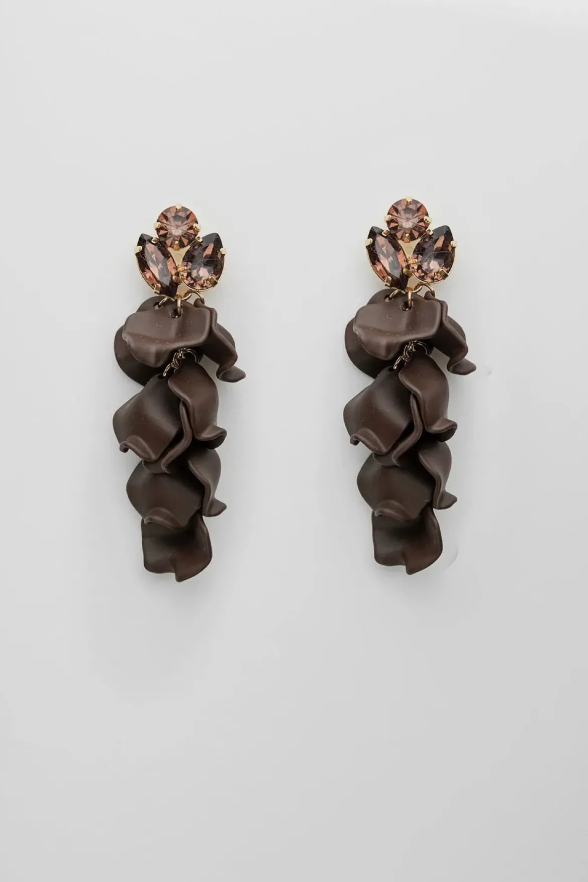 Bow 19 korvakorut LEAF STONE EARRINGS, tummanruskea