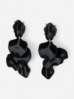 Bow 19 korvakorut PEARL LEAF EARRINGS, musta