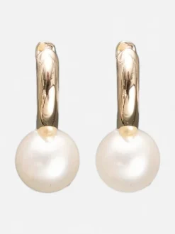 Bow 19 naisten korvakorut Amelie Pearl Hoops, valkoinen