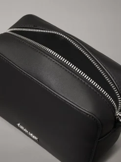 Calvin Klein Accessories laukku CK Must Camera Bag, musta