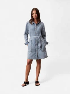 Calvin Klein Jeans naisten farkkumekko Belted Denim Mini Dress Coastel, sininen