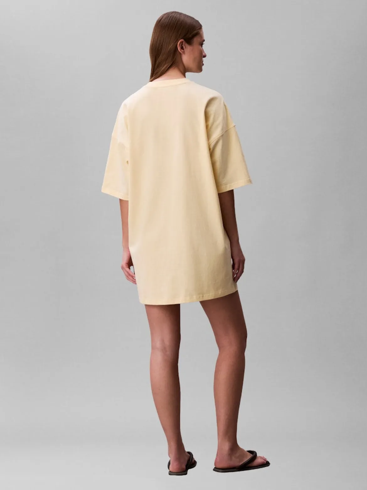 Calvin Klein Jeans naisten t-paitamekko SS WOven Label Oversized Tee Dress, sitruunankeltainen