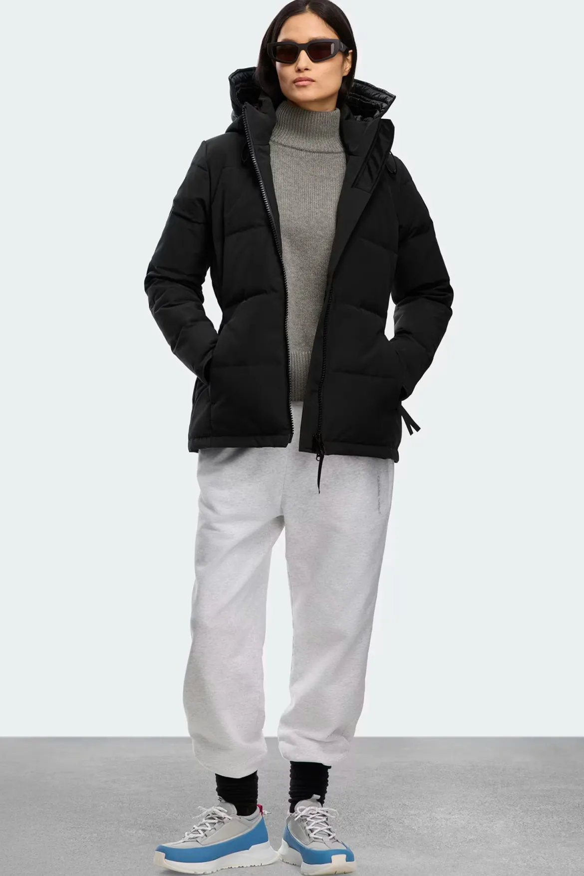 Canada Goose naisten takki Chelsea Parka Black Label, musta