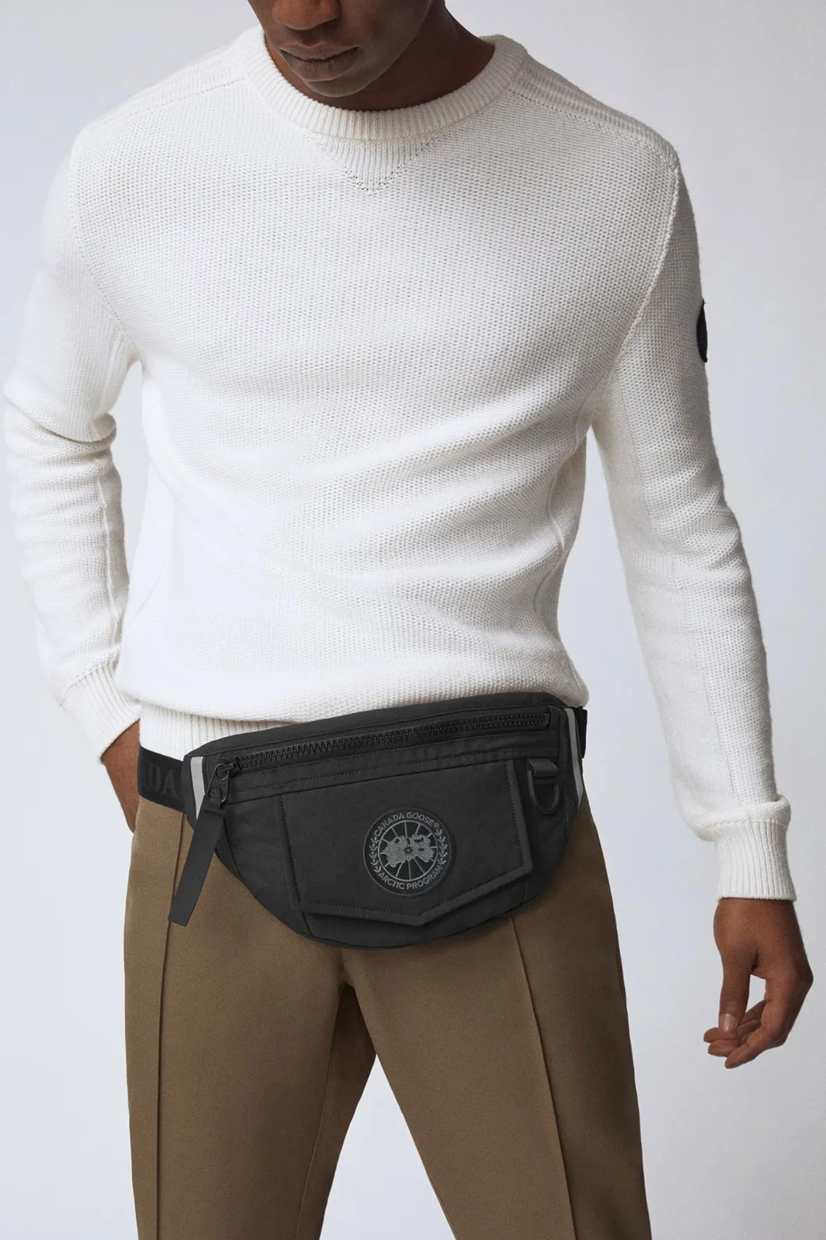 Canada Goose Unisex vyökaukku Waist Bag Black Disc, musta