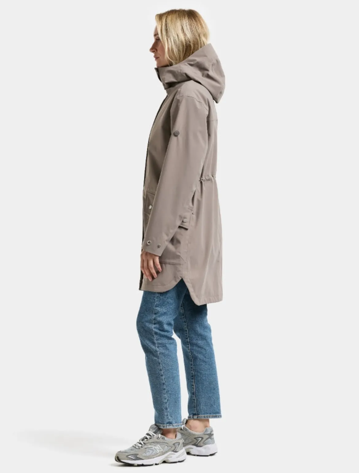 Didriksons naisten parkatakki Gwen WNS Parka, ruskeanharmaa
