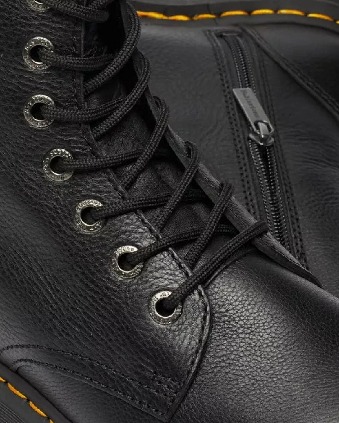 Dr. Martens miesten kengät, JADON III PISA 8 EYE BOOT UNISEX maiharit, Musta
