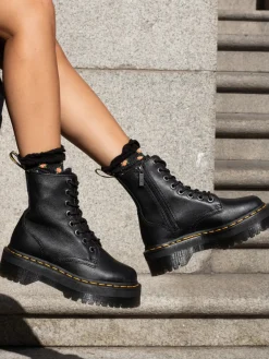 Dr. Martens naisten maiharit Jadon III Pisa Leather Platform Boots, musta