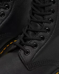 Dr. Martens naisten nauhalliset nilkkurit, 1460 Pascal Virginia, Musta