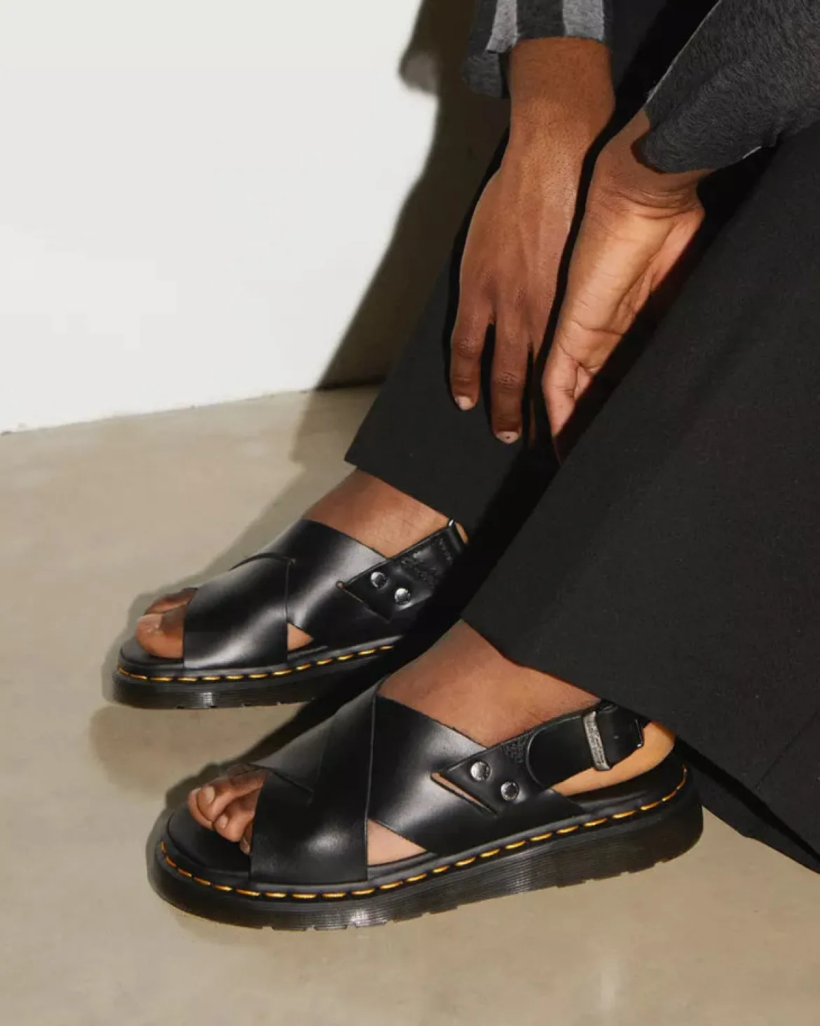 Dr. Martens naisten sandaalit Zane Sandal, musta