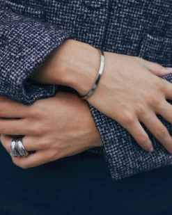 Edblad rannekoru, FAVE BANGLE STEEL Hopeanharmaa
