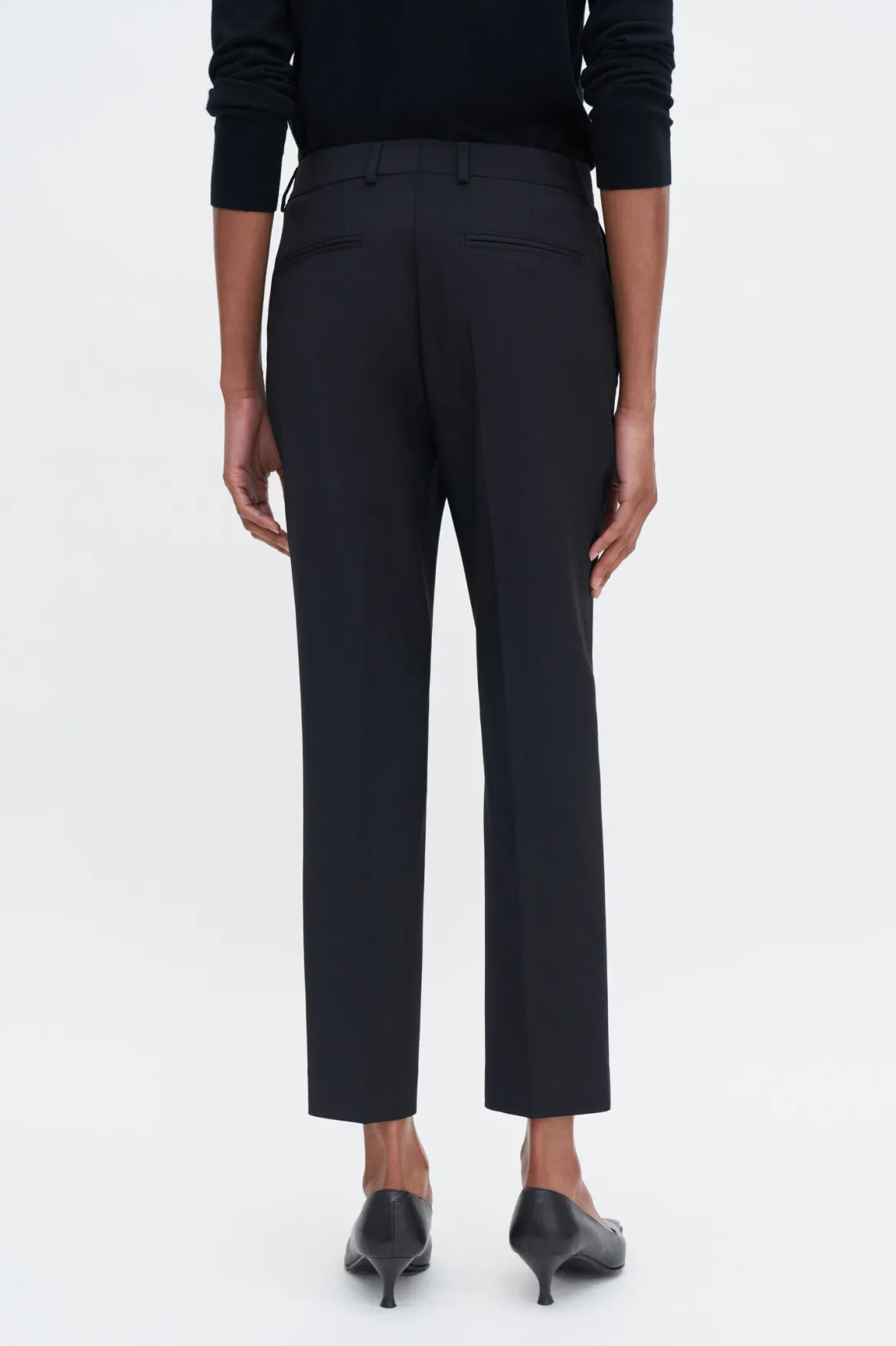 Filippa K naisten housut Emma Cropped Cool Wool Trouser, musta