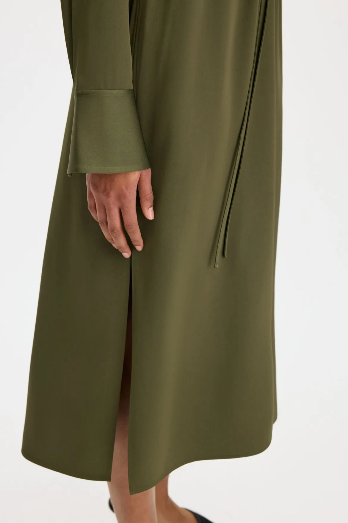 Filippa K naisten mekko Half Placket Dress, tummanvihreä