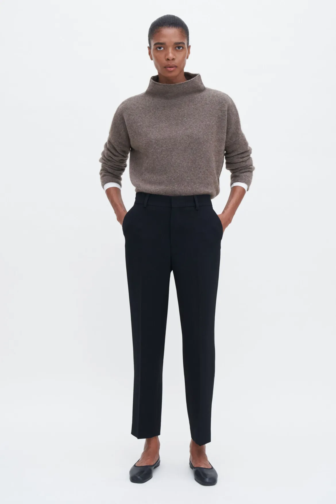 Filippa K naisten neulepusero Mika Yak Funnelneck Sweater, Kaakaonruskea