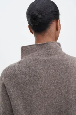 Filippa K naisten neulepusero Mika Yak Funnelneck Sweater, Kaakaonruskea