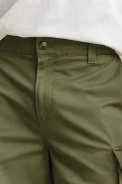 Gant miesten Cargo shortsit Regular Classic, tummanvihreä