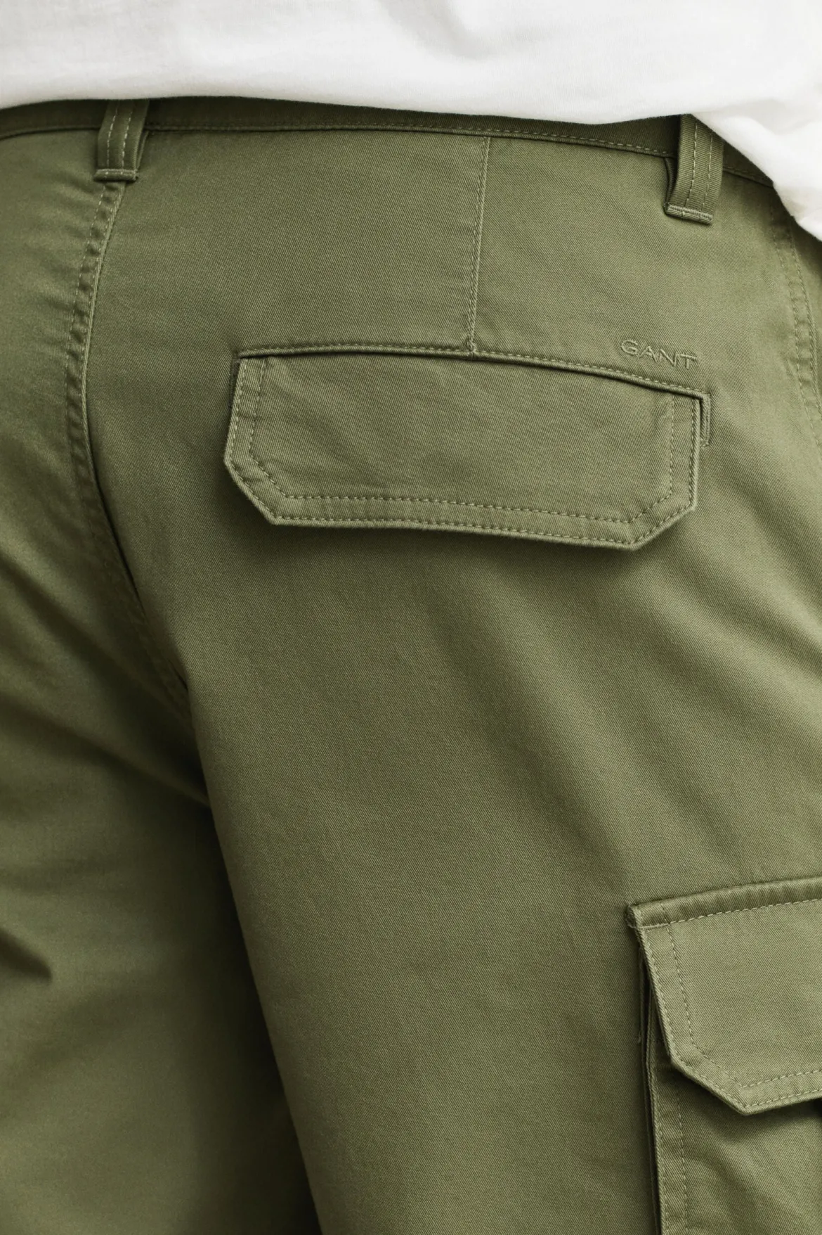 Gant miesten Cargo shortsit Regular Classic, tummanvihreä
