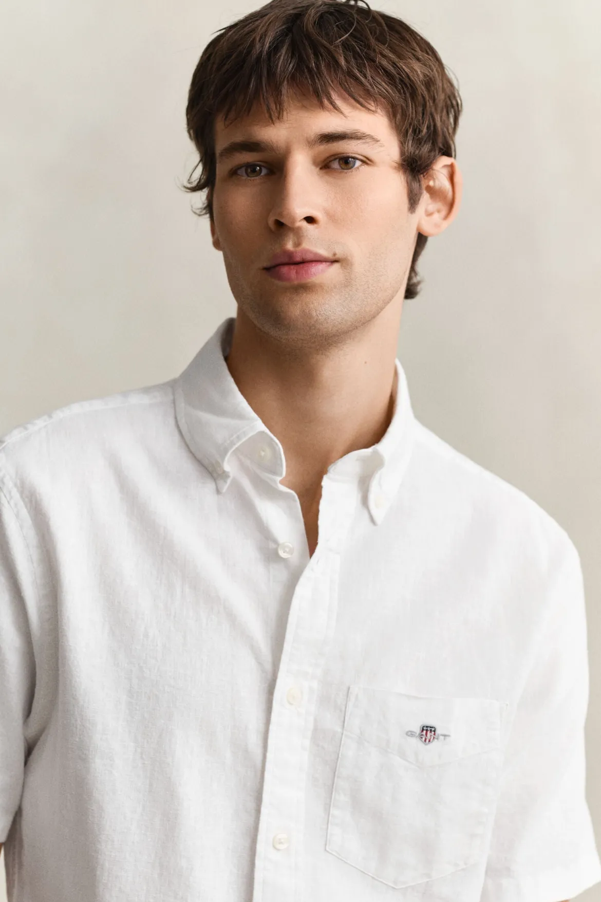 Gant miesten lyhythihainen kauluspaita Regular Cotton Linen Shirt, valkoinen