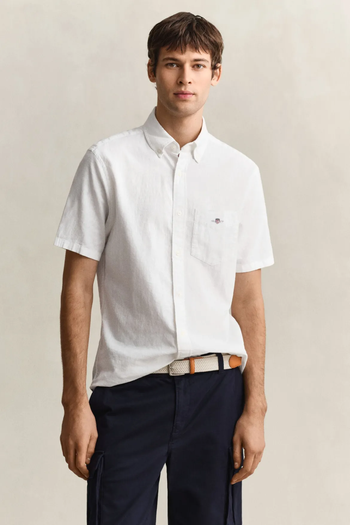 Gant miesten lyhythihainen kauluspaita Regular Cotton Linen Shirt, valkoinen