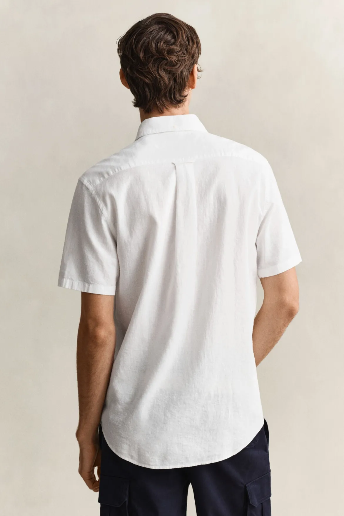 Gant miesten lyhythihainen kauluspaita Regular Cotton Linen Shirt, valkoinen