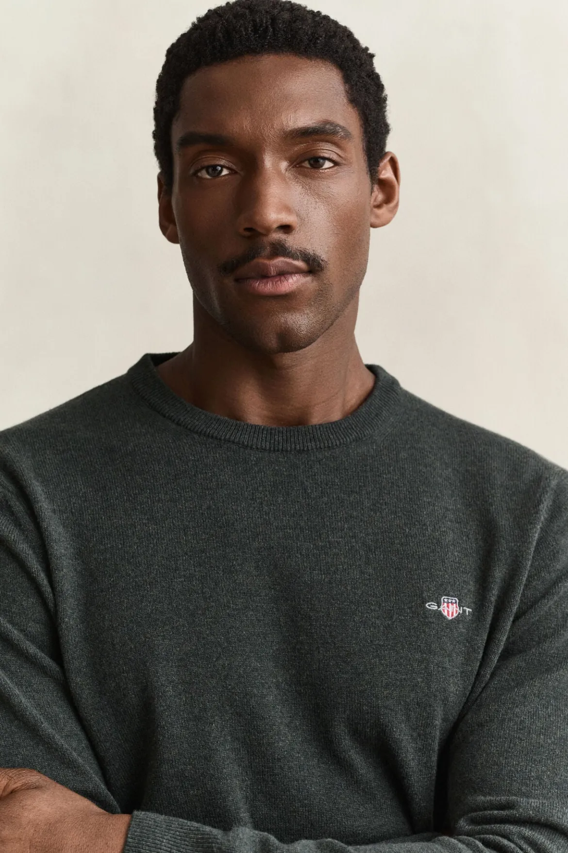 Gant miesten neulepusero Superfine Lambswool C-Neck, tummanvihreä