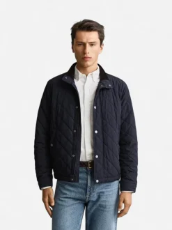 Gant miesten tikkitakki Classic Quilted Jacket, tummansininen