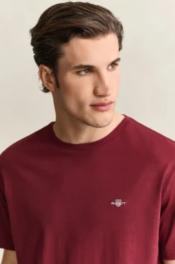 Gant miesten T-paita Reg Shield SS T-Shirt, viininpunainen