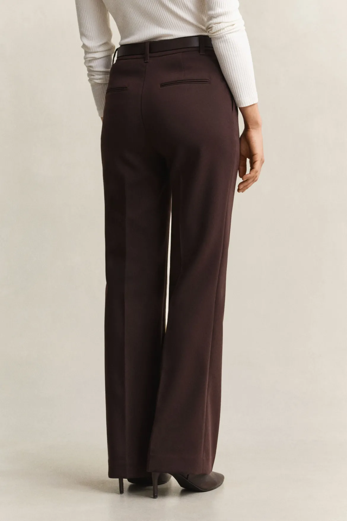 Gant naisten housut Slim Flare Slack, tummanruskea