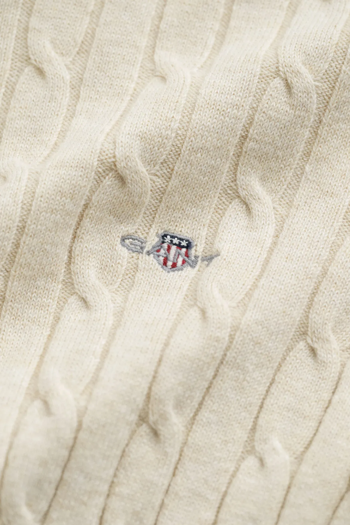 Gant naisten neulepusero Stretch Cotton Cable C-Neck, luonnonvalkoinen