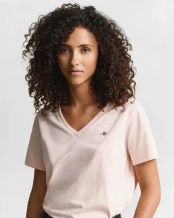 Gant naisten t-paita Shield V-Neck, Vaaleanpunainen