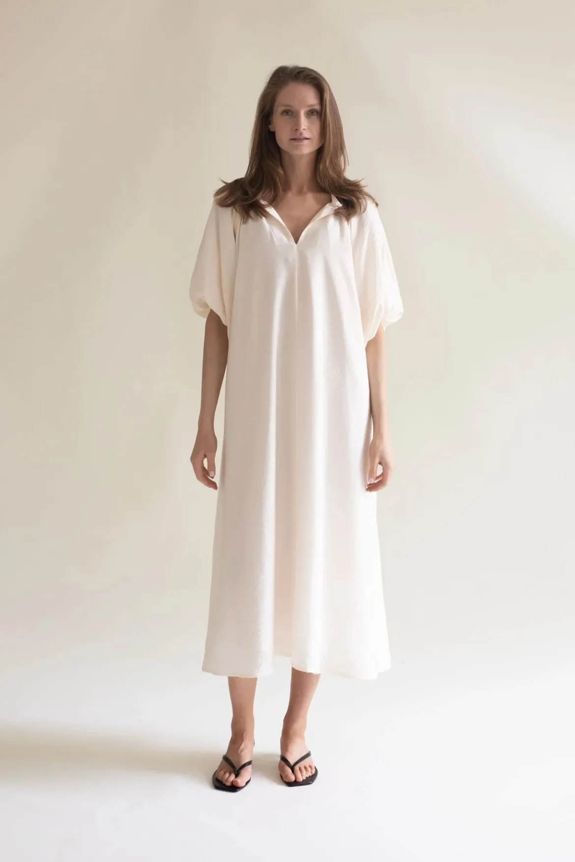 Gauhar mekko Balloon Sleeve Dress, luonnonvalkoinen