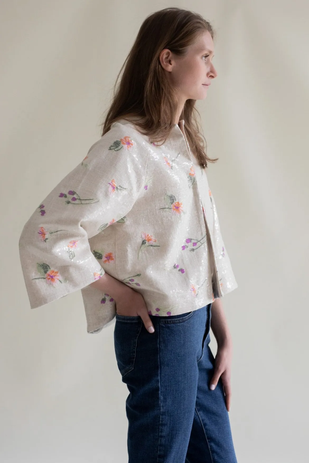 Gauhar naisten jakku Maria Jacket Floral, valkopohjainen kuosi