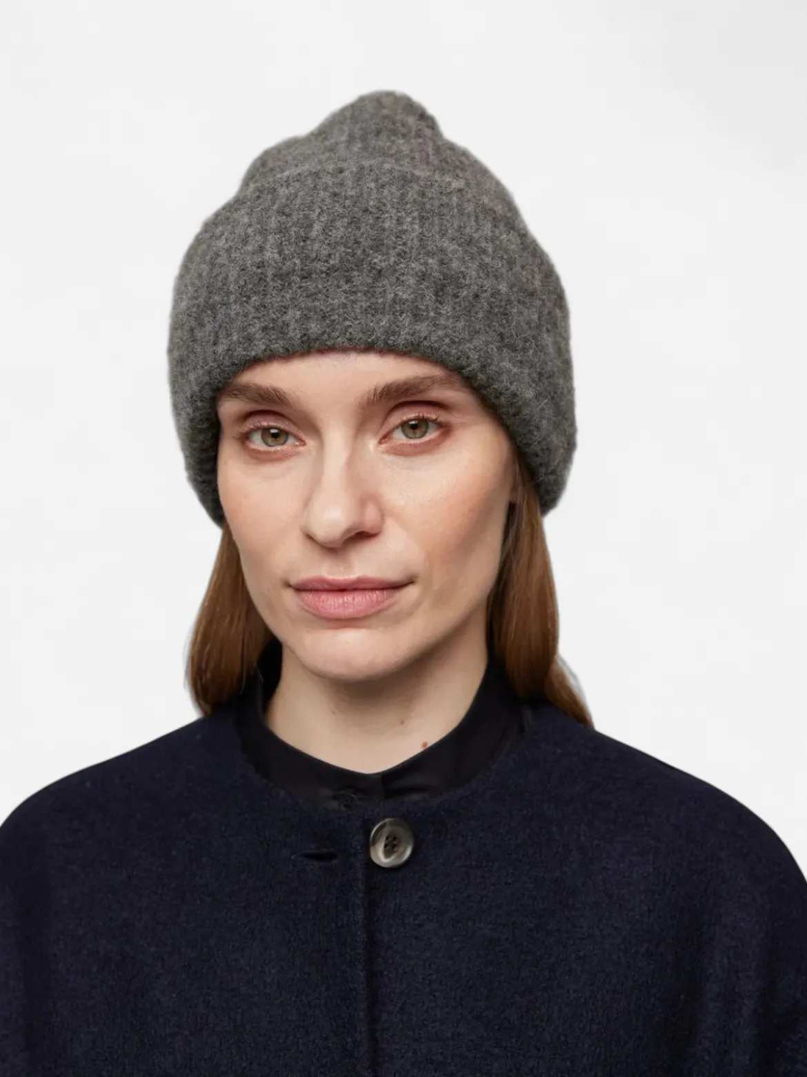 Gauhar pipo Alpaca Beanie, Dark Grey