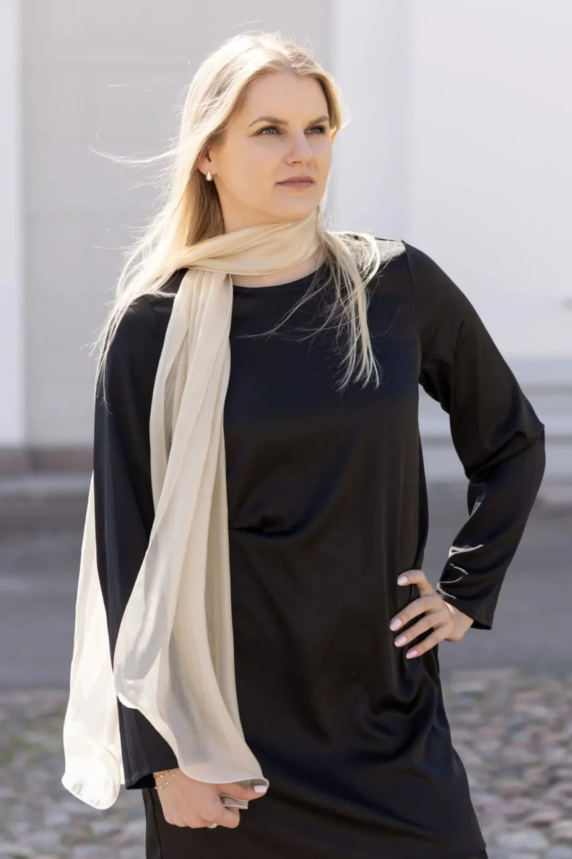 Lasessor juhlahuivi Eleea, vaalea beige