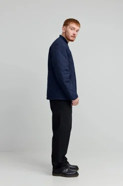 Makia miesten takki Ilmari Quilted Jacket, tummansininen