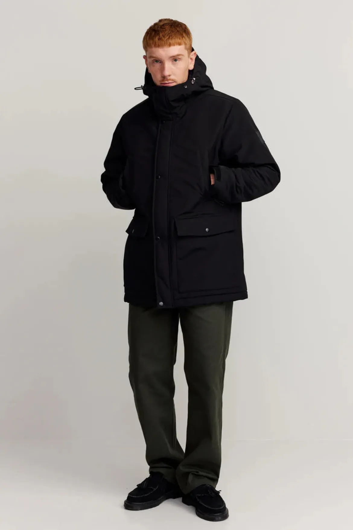 Makia miesten toppatakki, RESILIENT JACKET Musta