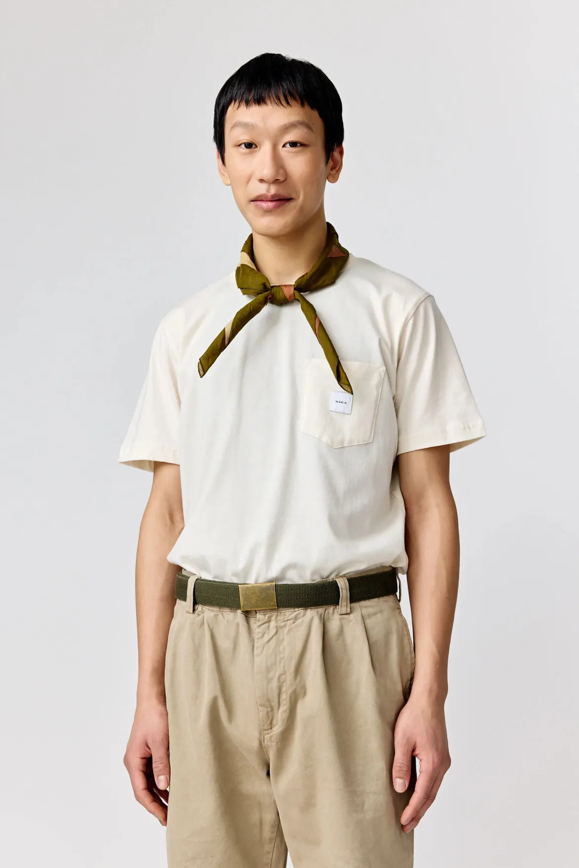 Makia miesten t-paita K Square Pocket t-shirt, luonnonvalkoinen