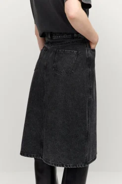 Makia naisten farkkuhame Janet Denim Skirt, musta