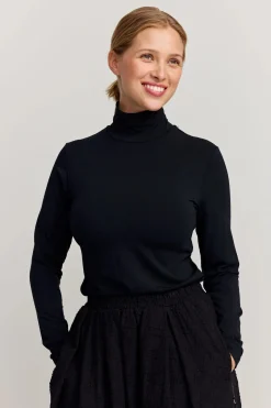 Makia naisten pitkähihainen paita Alice Long Sleeve, musta