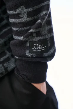 Makia x Sibelius miesten neulepusero Sibelius Note Knit, musta