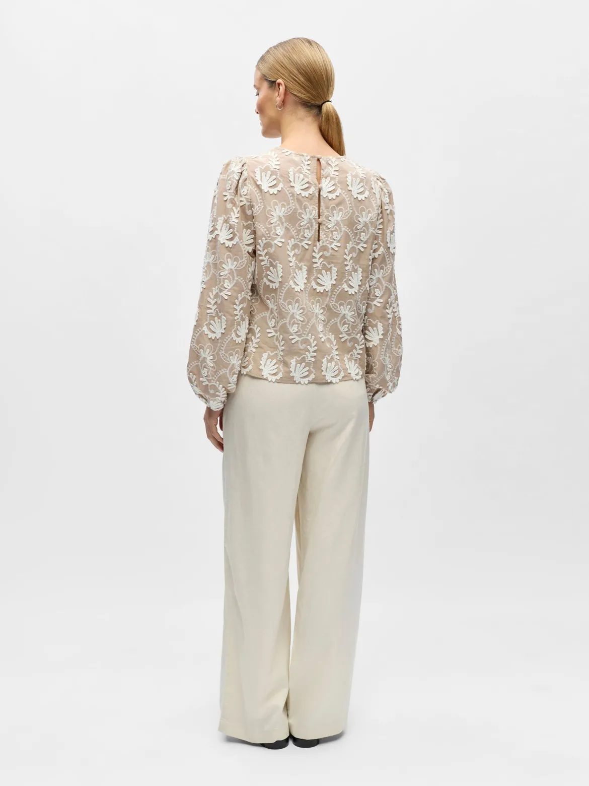 Object naisten pusero OBJMYA RE L/S Top, Humus Cloud dancer