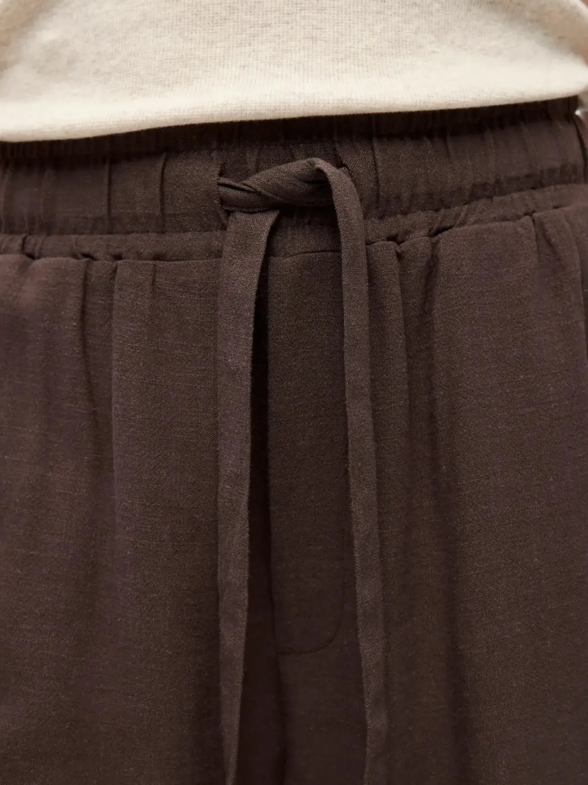 Object naisten shortsit OBJSanne HW Wide Shorts, tummanruskea