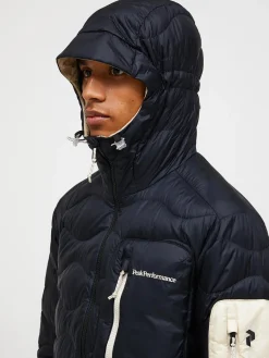 Peak Performance miesten takki Helium Utility Down Hood Jacket, musta