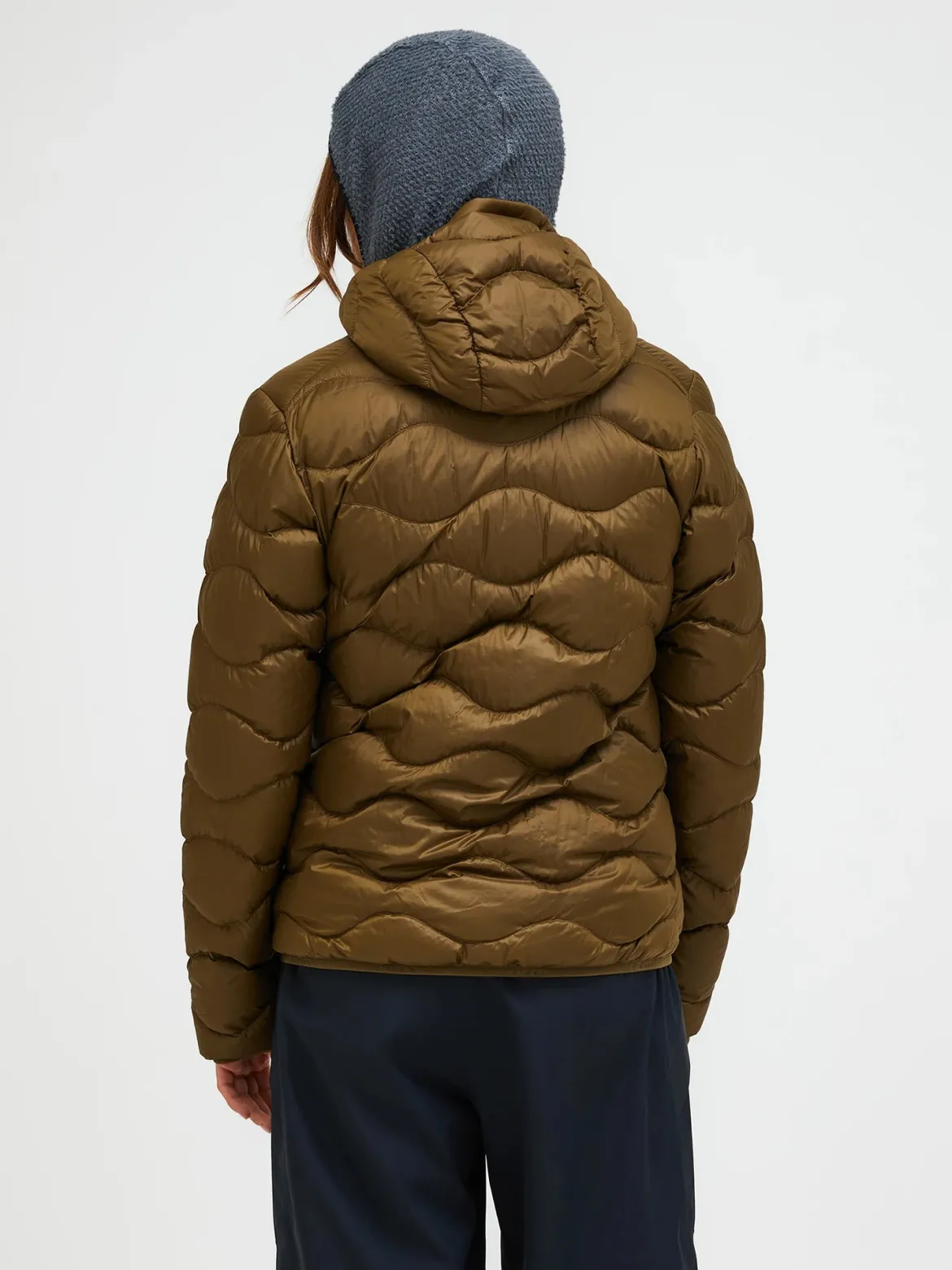 Peak Performance Naisten Kevytuntuvatakki, W Helium Down Hood Jacket Armeijanvihreä