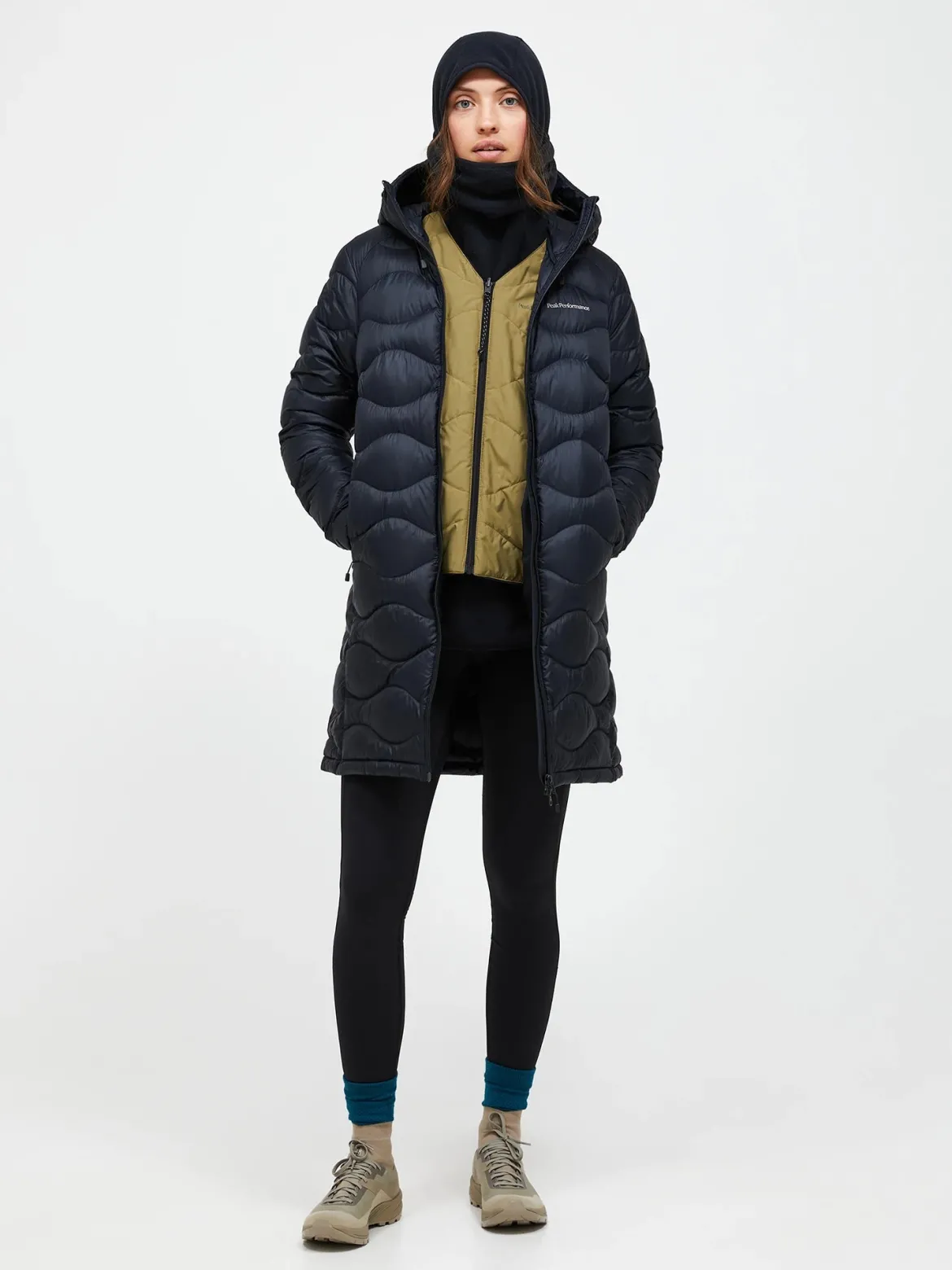 Peak Performance naisten takki HELIUM DOWN PARKA, musta