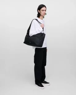 Sandqvist laukku, ICON MESSENGER BAG Musta